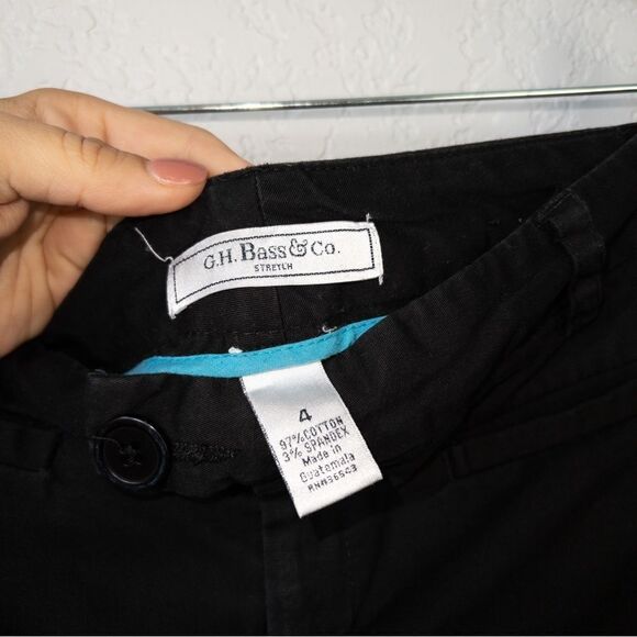 G.H. Bass & Co Black Stretch Bermuda Shorts Size 4 - Picture 3 of 4